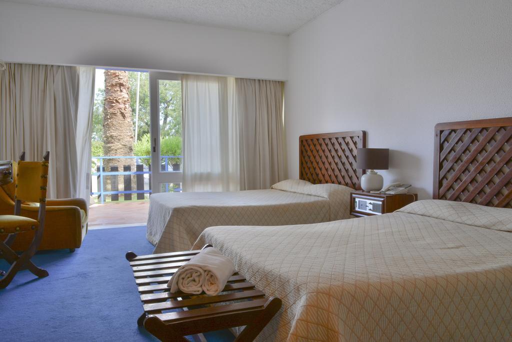 Carvoeiro Hotel Room photo